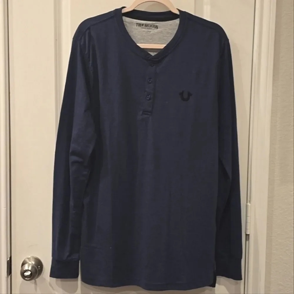 True‎ Religion Horseshoe Logo Henley